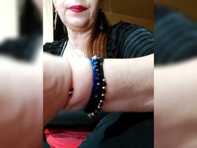 Cristinatina's BongaCams show and profile