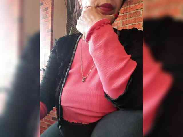 LoveTina4ever webcam