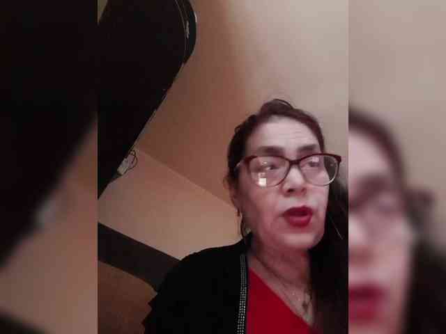 LoveTinaForever webcam