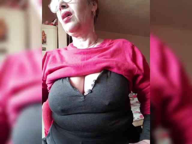 LoveTinaForever webcam