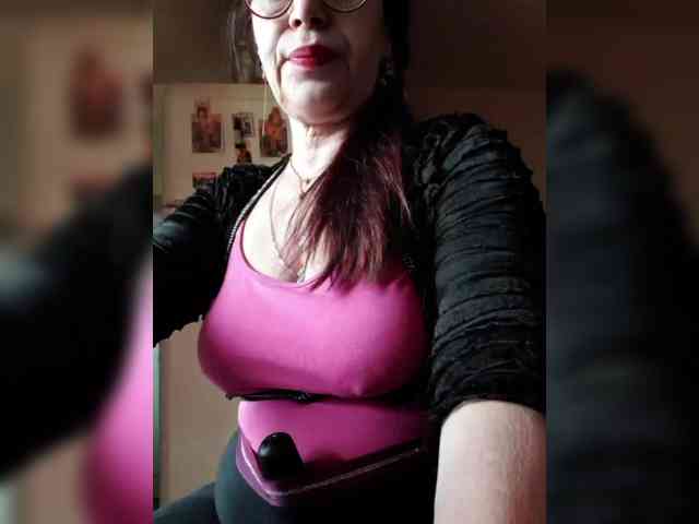 LoveTina4ever webcam