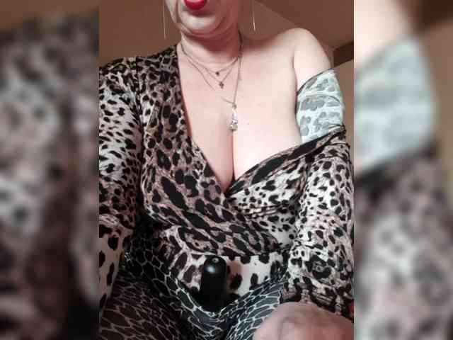 LoveTinaForever webcam