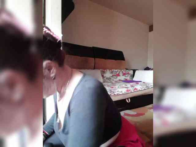 LoveTinaForever webcam