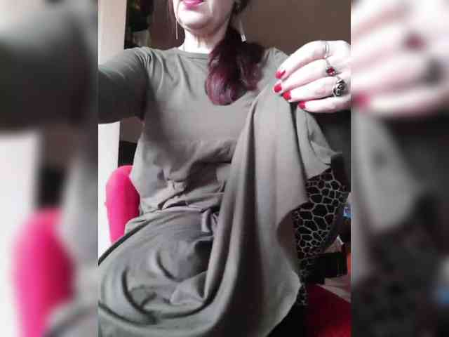 LoveTinaForever webcam