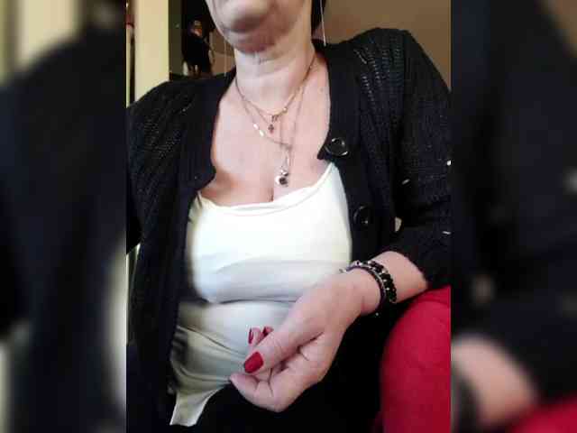 LoveTinaForever webcam