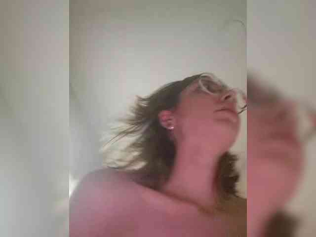 SharlottaChan webcam