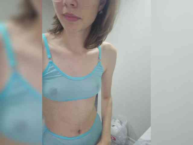 SharlottaChan webcam