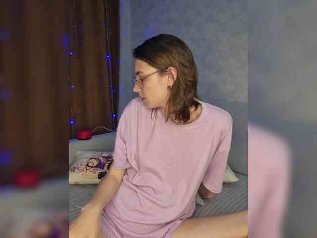 SharlottaChan webcam
