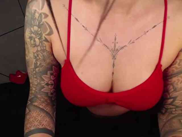 BunnyFaye webcam
