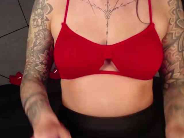 BunnyFaye webcam