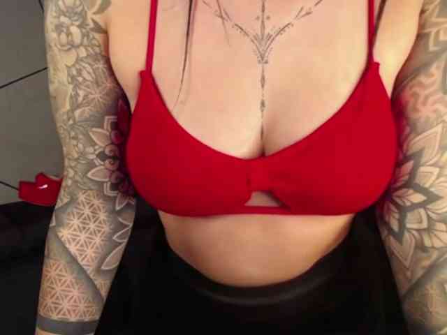BunnyFaye webcam