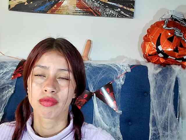 Sofiia-Tay webcam