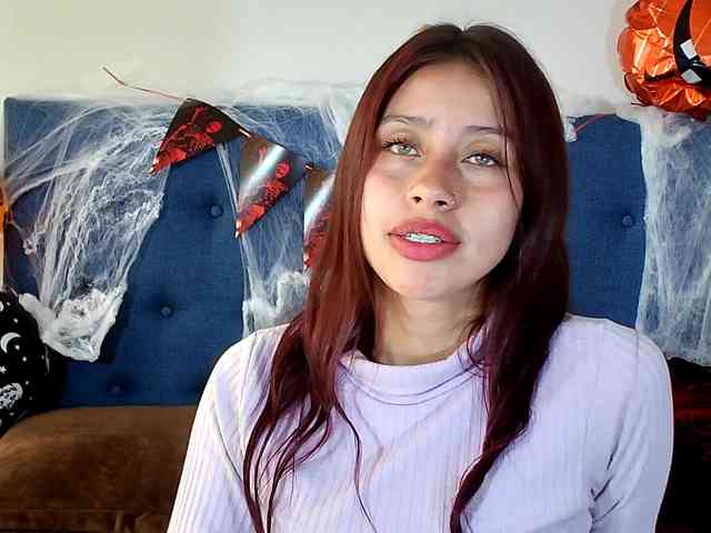 Sofiia-Tay webcam