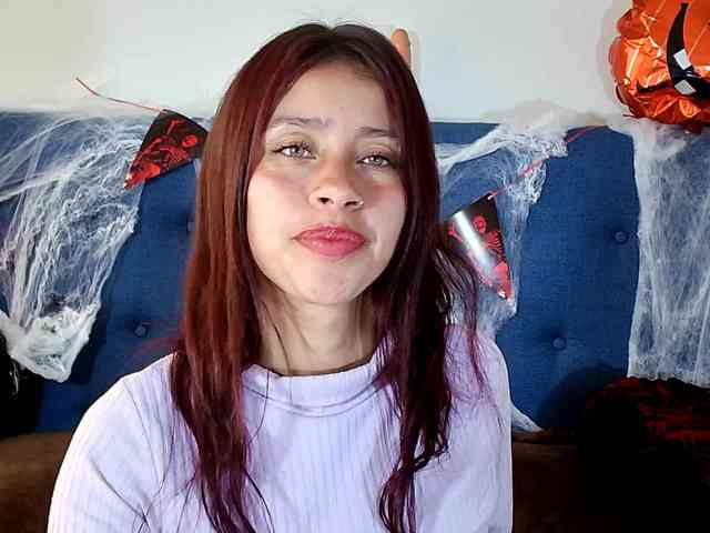 Sofiia-Tay webcam