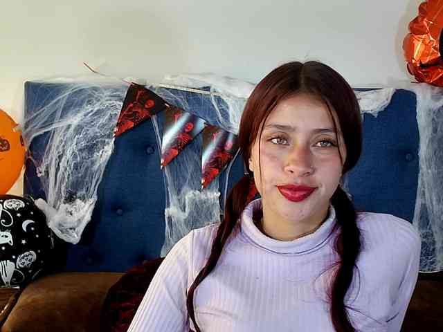 Sofiia-Tay webcam