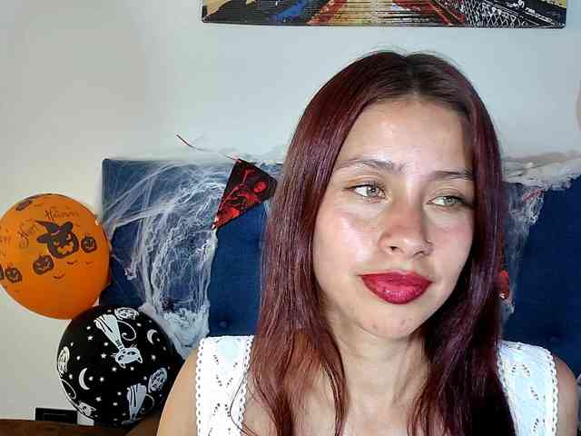 Sofiia-Tay webcam