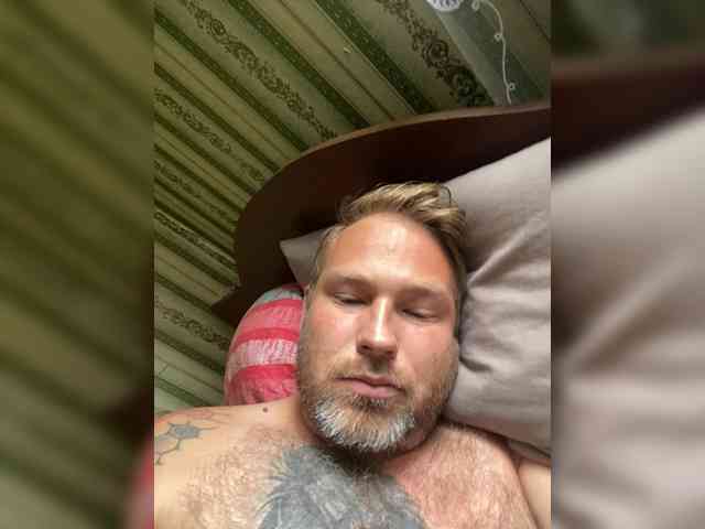 BigRussianBear Live Webcam on BongaCams BigRussianBear Live Webcam on BongaCams