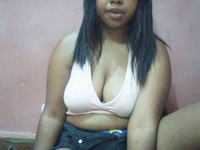 Balanchega Live Webcam on BongaCams