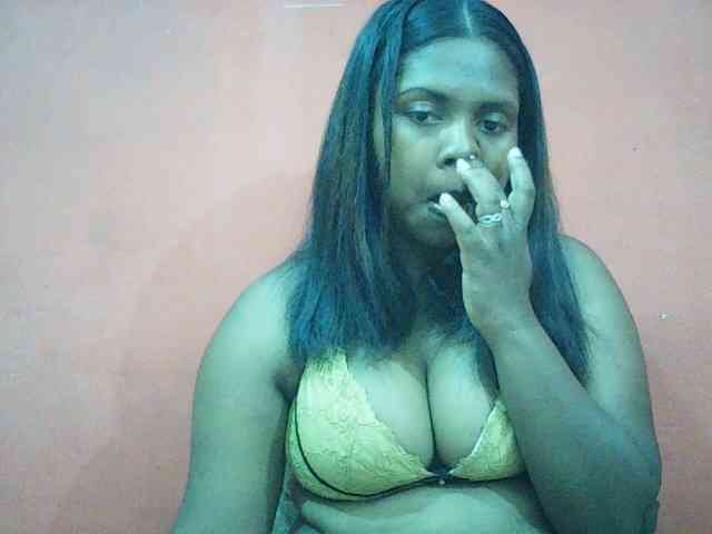 Balanchega Live Webcam on BongaCams