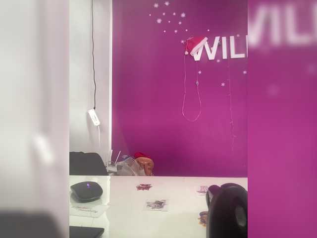 12Nimfa12's BongaCams show and profile