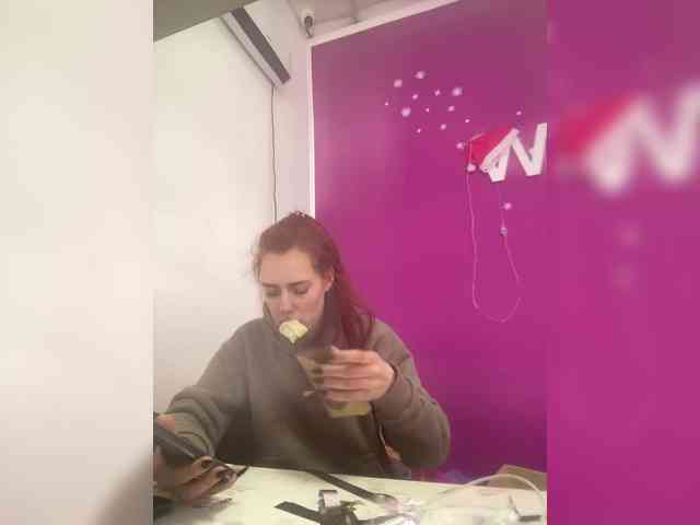 12Nimfa12 Live Webcam on BongaCams