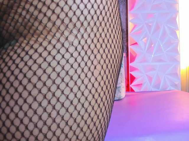 Luciana-'s BongaCams show and profile