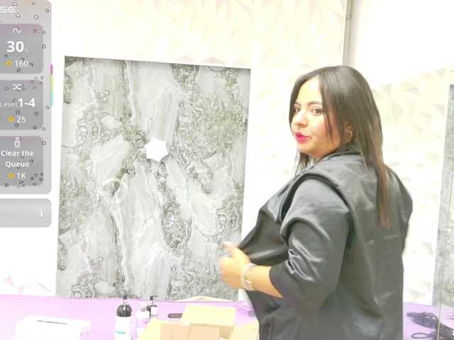 Luciana- on BongaCams
