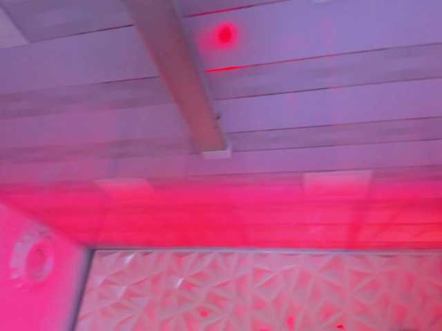 Luciana-'s BongaCams show and profile