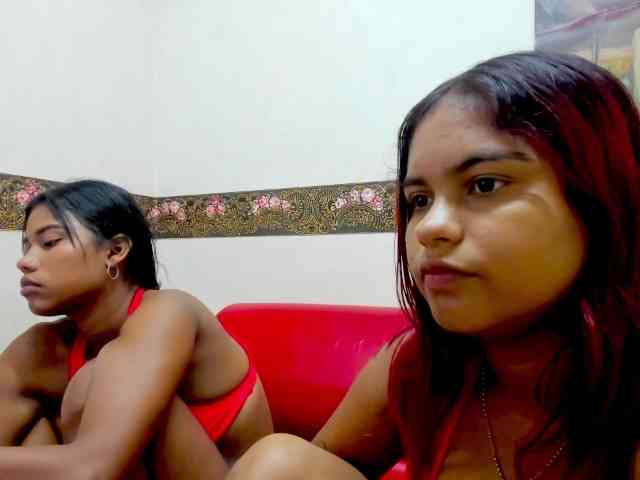 Lulu-Ashley-Tatiana webcam