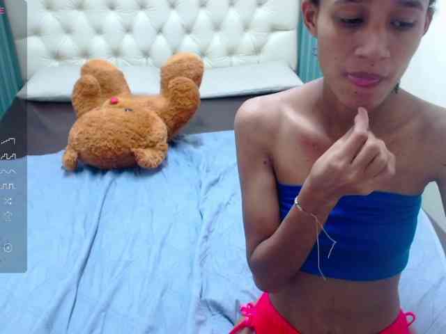 Lulu-Ashley-Tatiana webcam