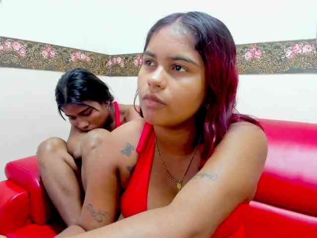Lulu-Ashley-Tatiana webcam