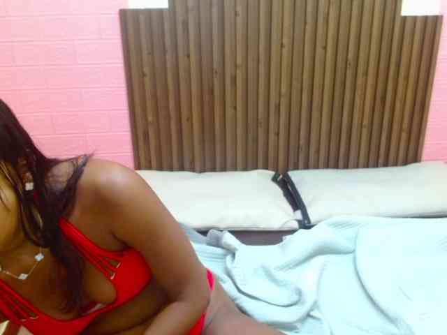 Lulu-Ashley-Tatiana webcam