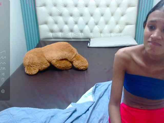 Lulu-Ashley-Tatiana webcam