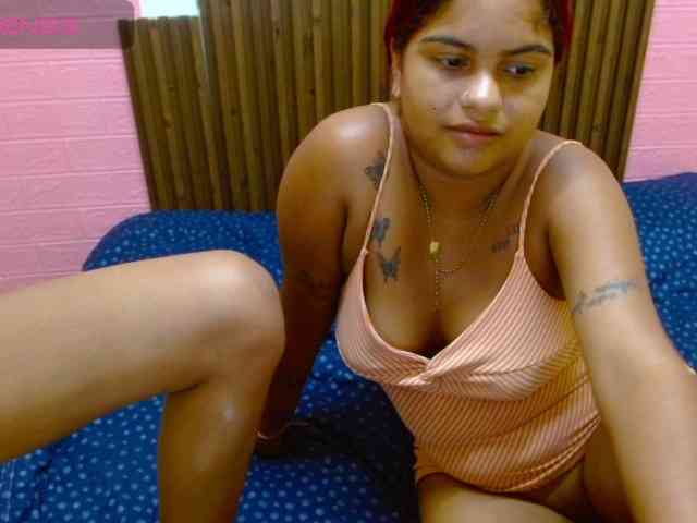 Lulu-Ashley-Tatiana webcam