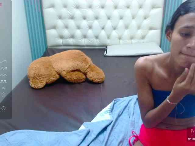 Lulu-Ashley-Tatiana webcam