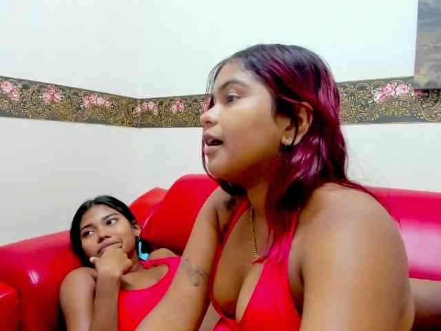 Lulu-Ashley-Tatiana webcam