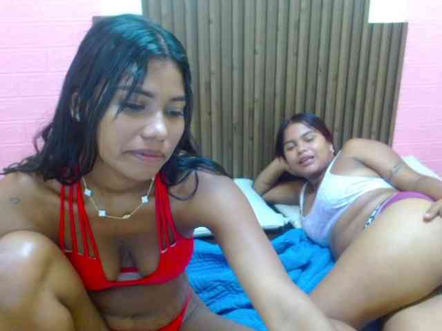 Lulu-Ashley-Tatiana webcam