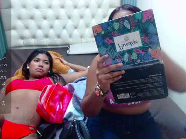 Lulu-Ashley-Tatiana webcam