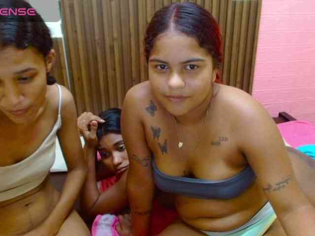 Lulu-Ashley-Tatiana webcam