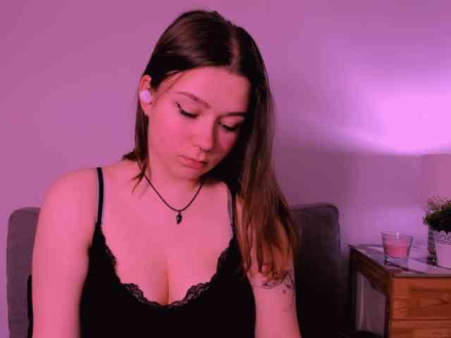 KatyTasty Live Webcam on BongaCams