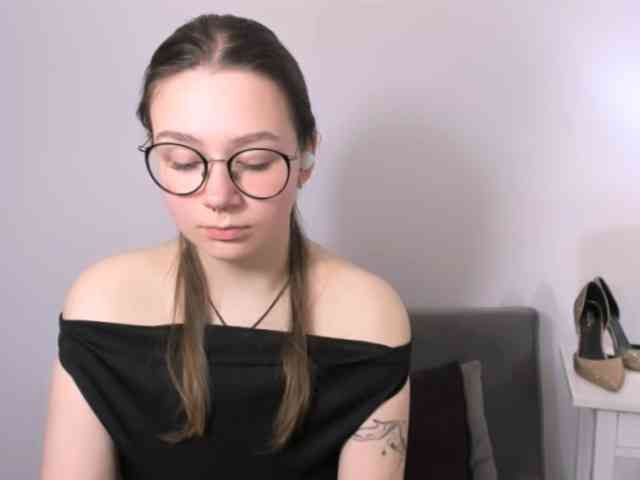 KatyTasty Live Webcam on BongaCams