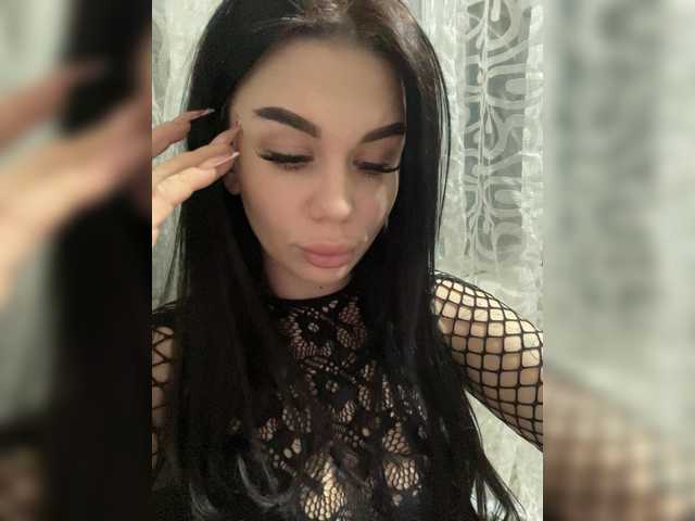 Liysan11's BongaCams show and profile