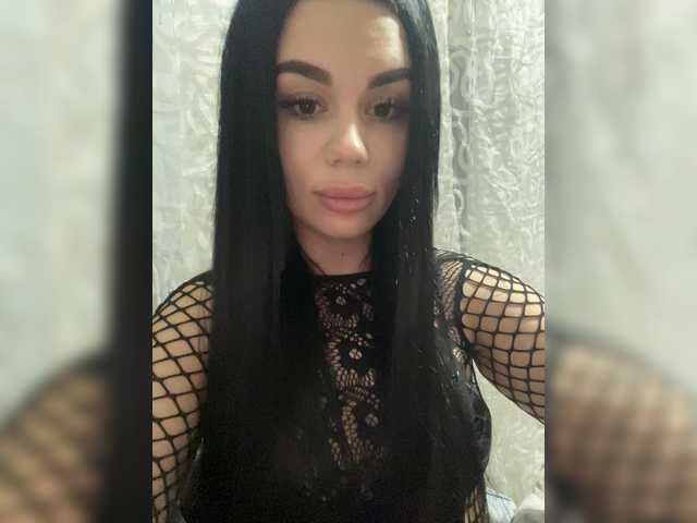 Liysan11 from BongaCams