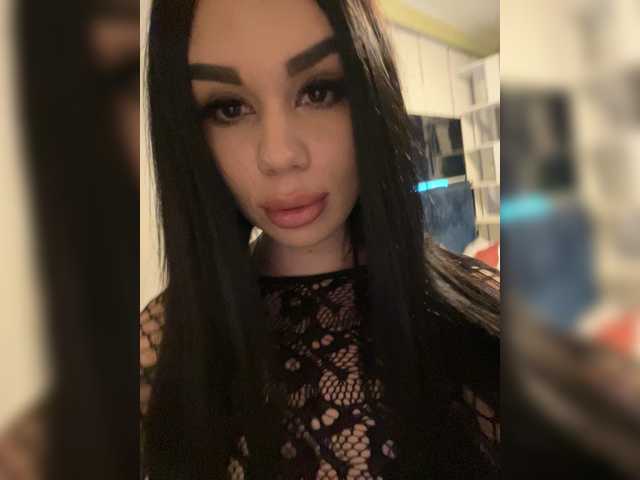 Liysan11's BongaCams show and profile