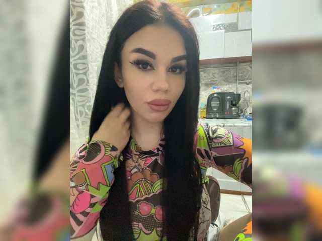 Liysan11's BongaCams show and profile