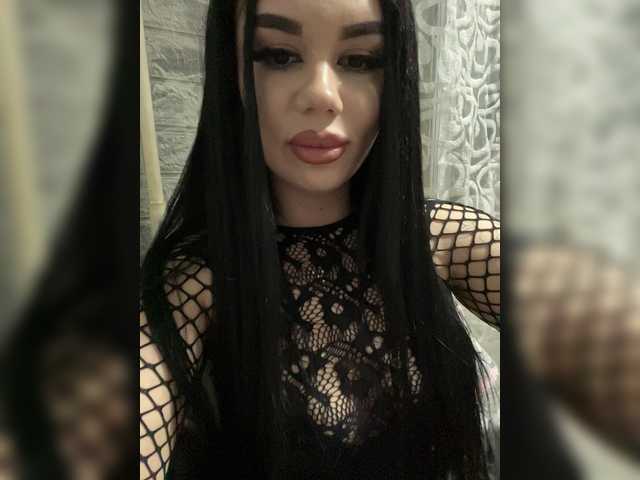 Liysan11 live cam profile