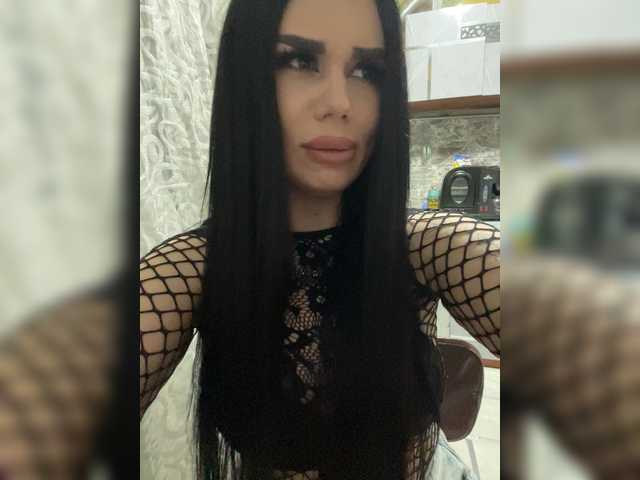 Liysan11's BongaCams show and profile