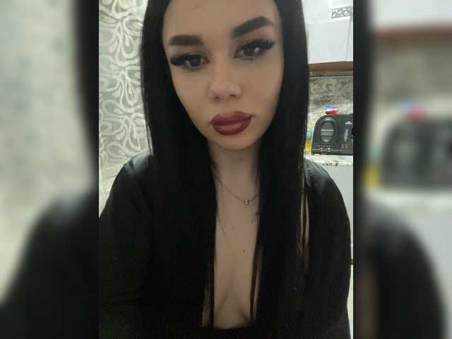 Liysan11's BongaCams show and profile