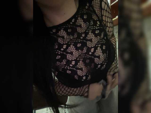 Liysan11's BongaCams show and profile