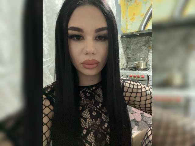 Liysan11's BongaCams show and profile